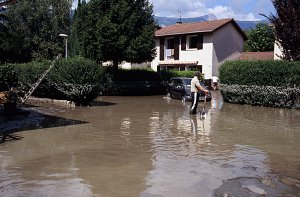 inondation sur la commune de Domène en août 2005